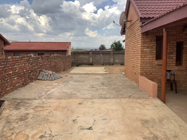 4 Bedroom Property for Sale in Promosa North West